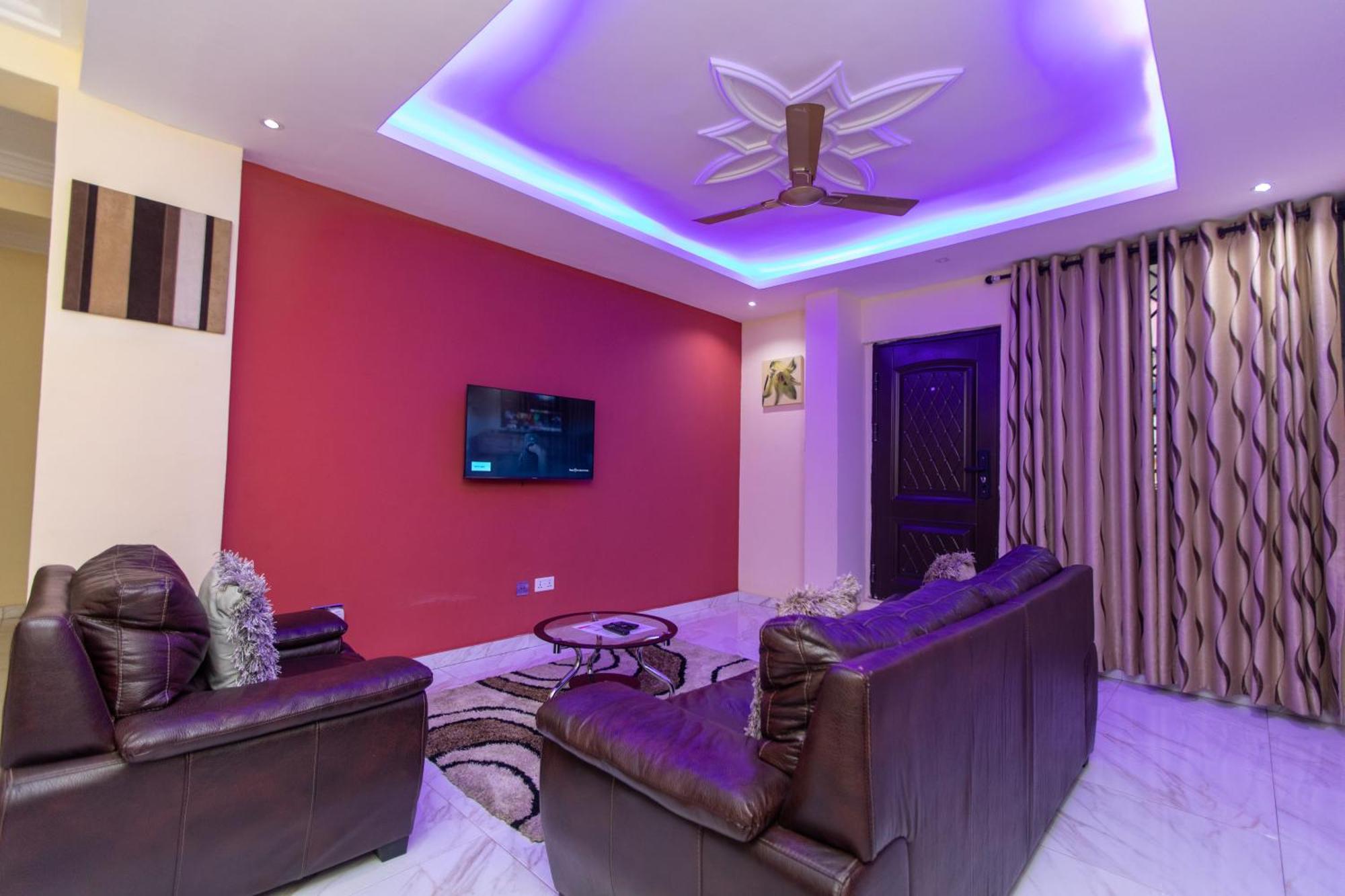 Washington Apartments - Just 25Mins Drive From The Airport Kwashieman Exterior foto