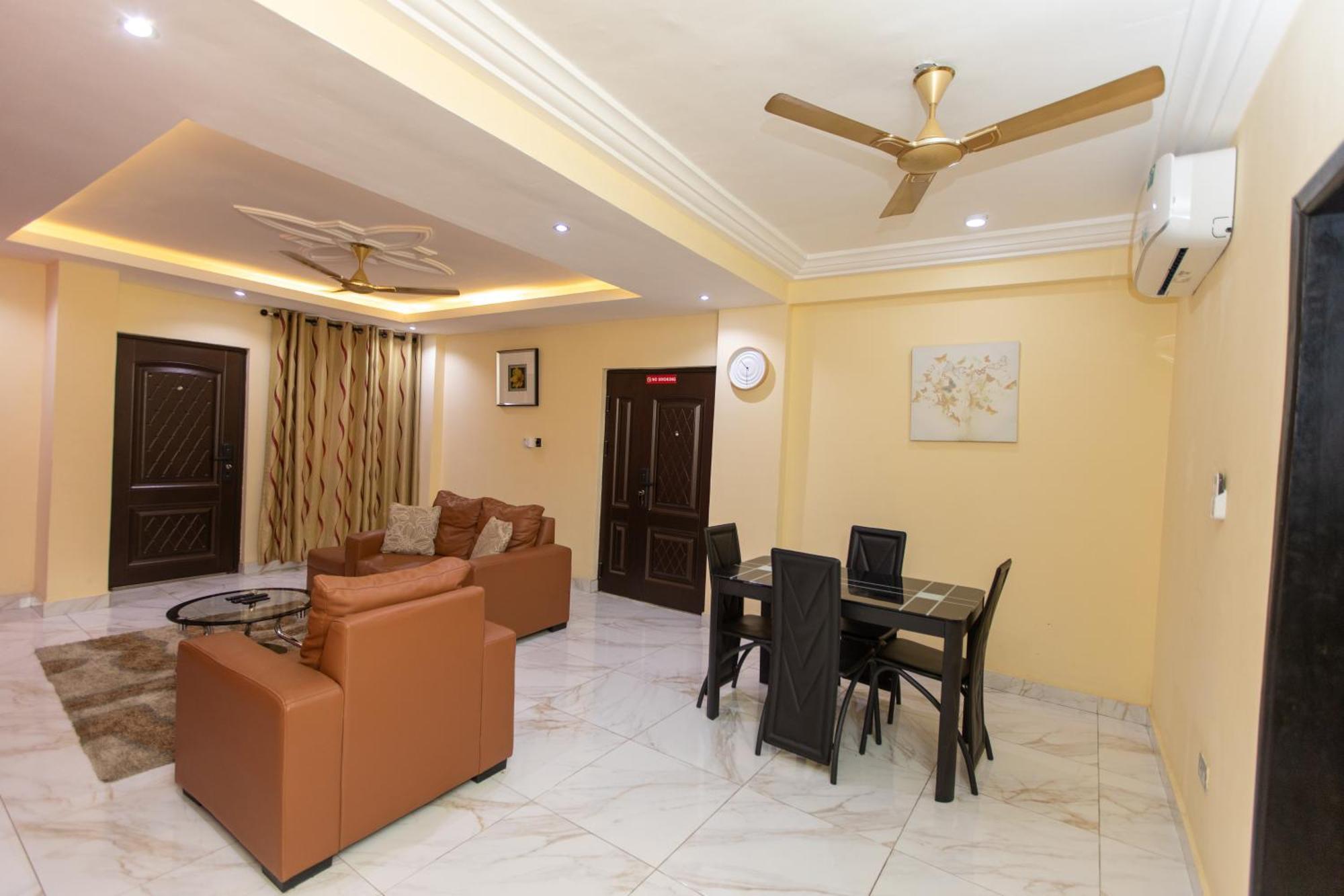 Washington Apartments - Just 25Mins Drive From The Airport Kwashieman Exterior foto