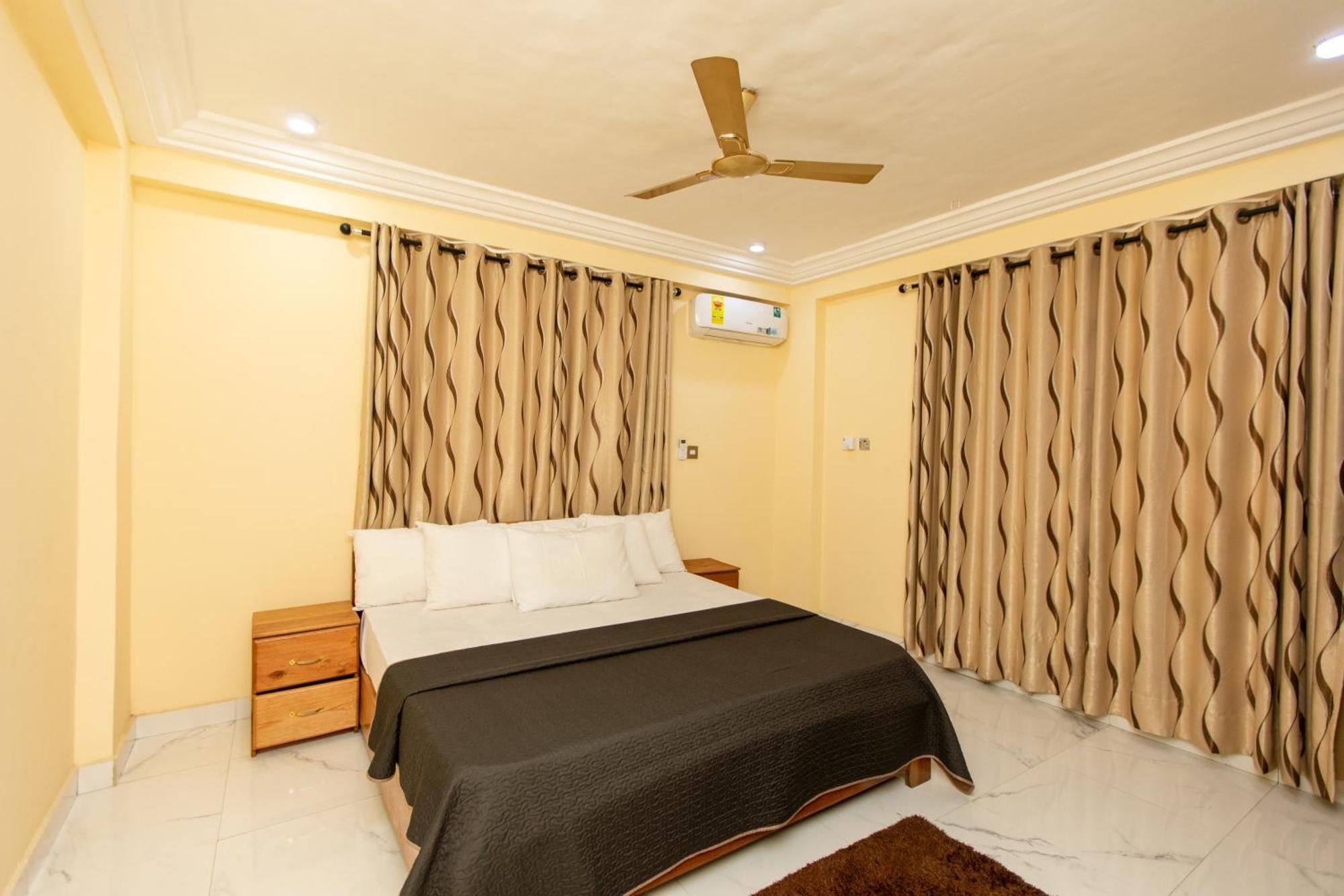 Washington Apartments - Just 25Mins Drive From The Airport Kwashieman Exterior foto